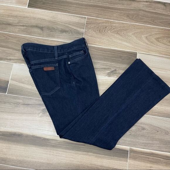 Joe’s Curvy Bootcut Taylor Wash Color Size 27 NWOT - Picture 6 of 12